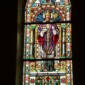 Chmielno - Św.Mikołaj - witraż okienny w kościele 