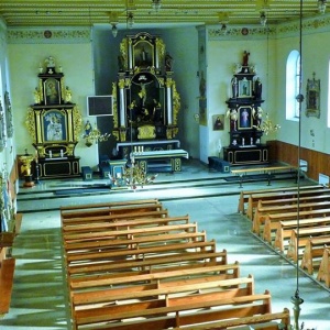 Chmielno - wnętrze kościoła parafialnego pod wezwaniem Św.Piotra i Pawła. 