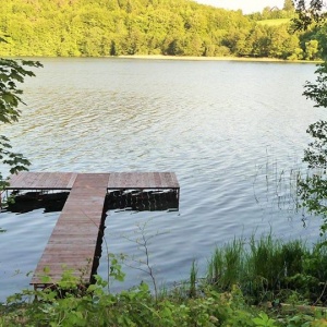 Pomost nad jeziorem Rekowo. Relaks i super miejsce na wędkowanie. 