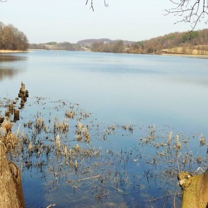 Można z kajaku podziwiać wiosenną przyrodę.
Niedziela Miłosierdzia Bożego .Jezioro Rekowo Chmielno. 