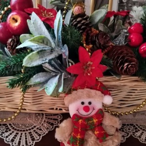 własnoręcznie wykonany stroik  jako dekoracja na Święta Bożego Narodzenia 